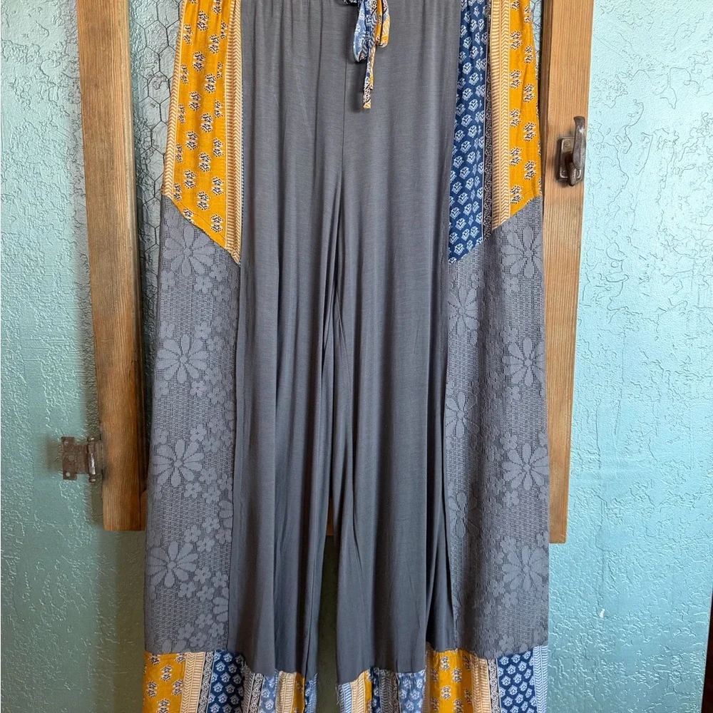 POL Multicolor Patterned Wide-Leg Pants - Picture 5 of 8